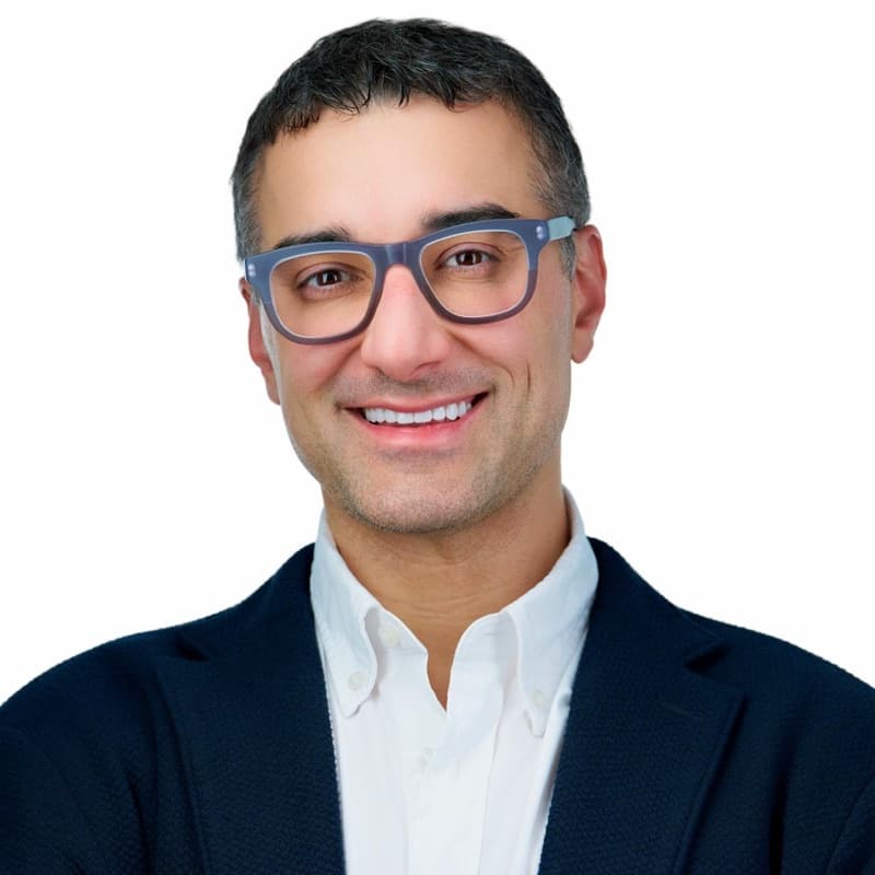 Mo, Commercial Development & Investor Relations at Sanai